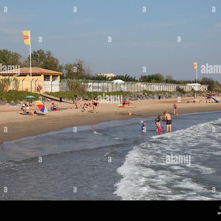 Camping Carabasse Vias Plage. Extérieur photo