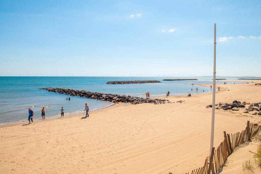 Camping Carabasse Vias Plage. Extérieur photo
